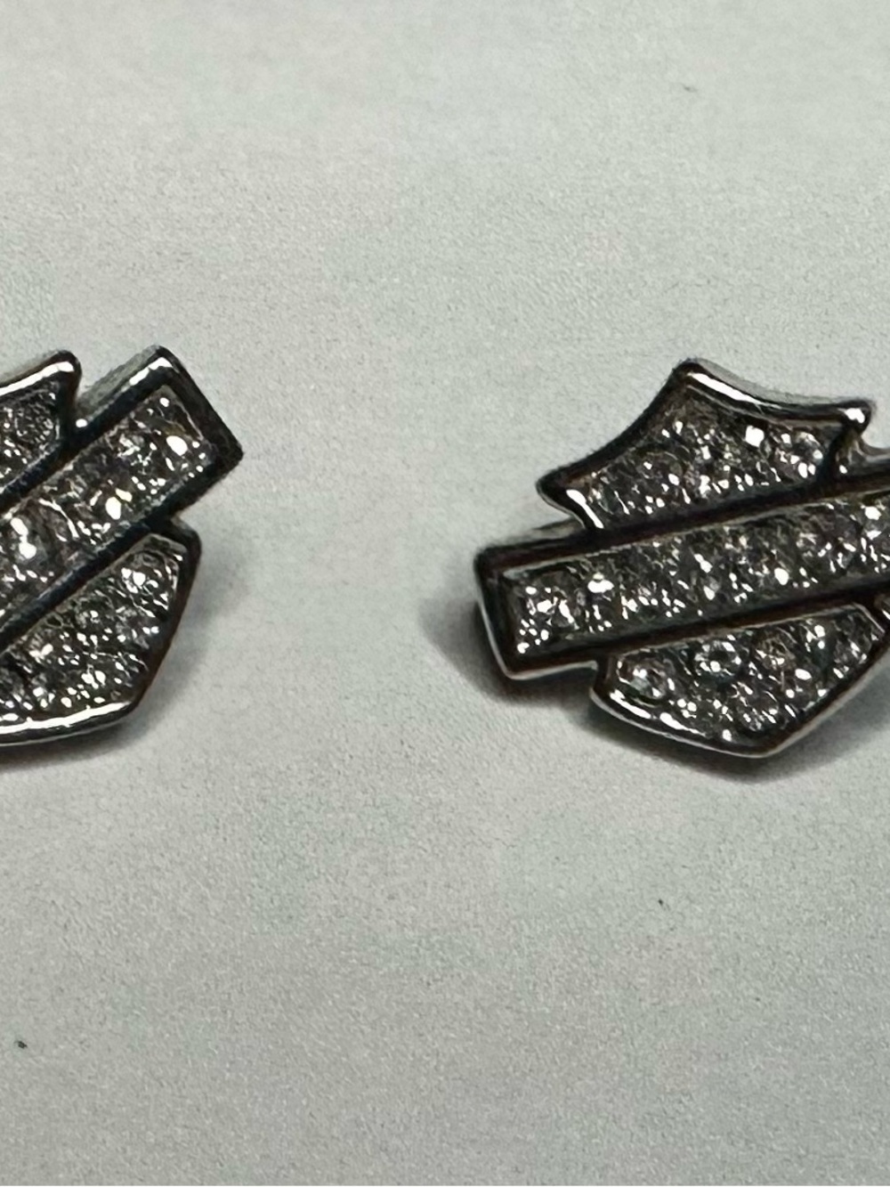 Harley-Davidson Silver Tone Pavé Shield Stud bling Earrings